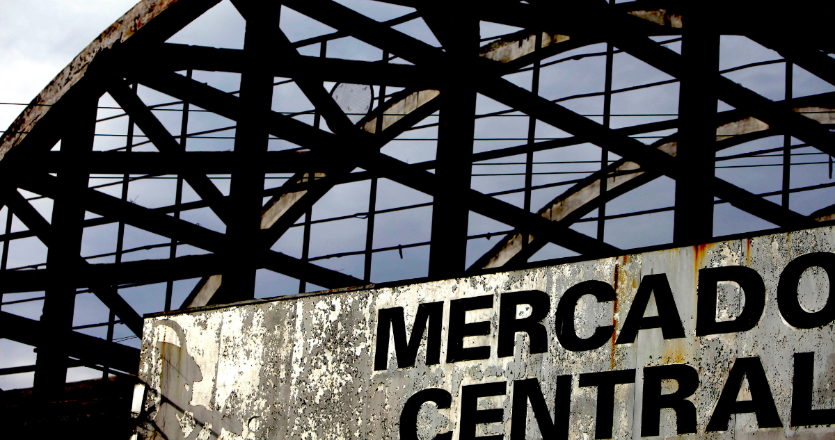 Frontis de Mercado Central de Concepción por dichos de alcalde Héctor Muñoz