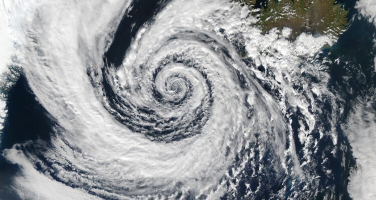 Amplio campo laboral y 100% de empleabilidad: académico entrega detalles de carrera de Meteorología