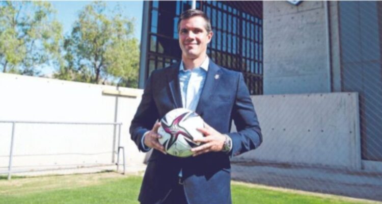 Michael Clark rompe al silencio tras su controversial presente en Azul Azul y la U