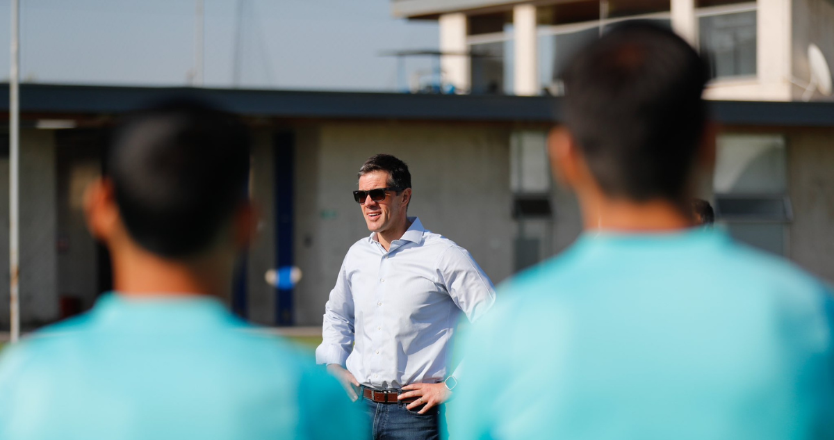 Michael Clark con el plantel el pasado 18 de diciembre.