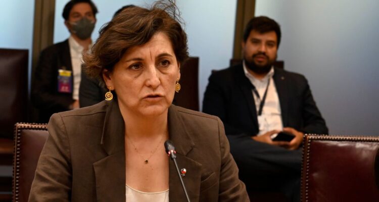 Aguilera destaca ley corta de isapres: “Permitió que a las personas se le pague lo que se le adeuda”