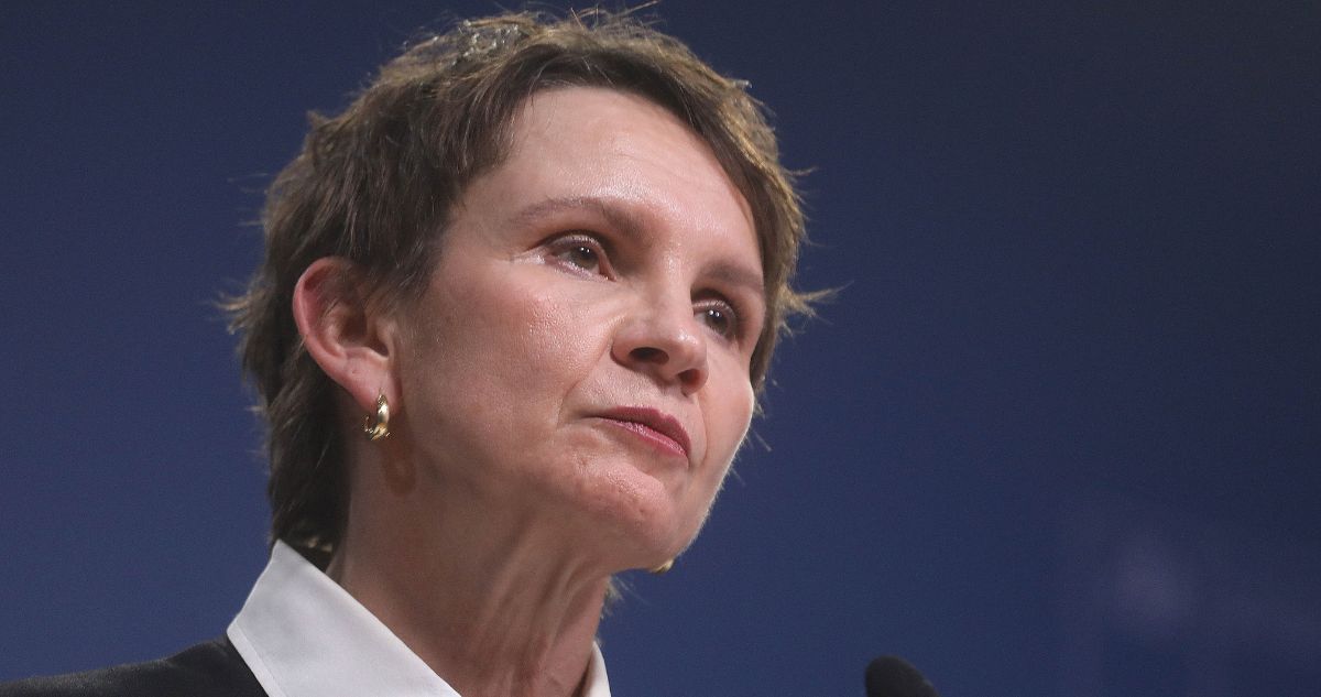 Tohá por migrantes: “A diferencia de la administración anterior, no habrá amnistía general”