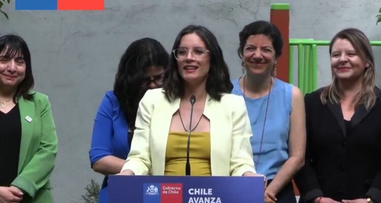 “Quiero decir y reiterar, voy y vuelvo”: la “despedida” de ministra Vallejo previo a iniciar prenatal
