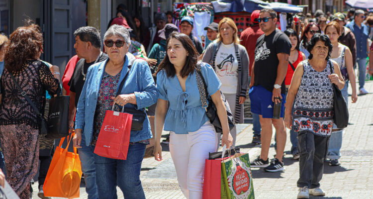 En el tercer trimestre de 2024 el PIB creció en todas las regiones de Chile, menos en Los Lagos