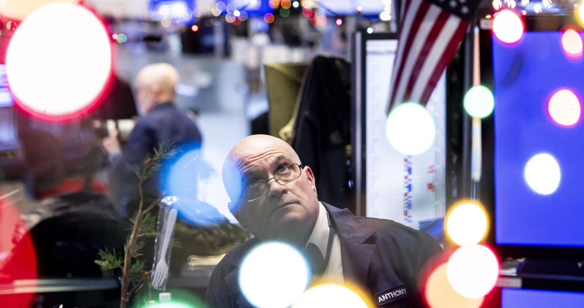 Mal día en Wall Street: Dow Jones anota su mayor racha negativa desde 1974 por perspectivas de la Fed