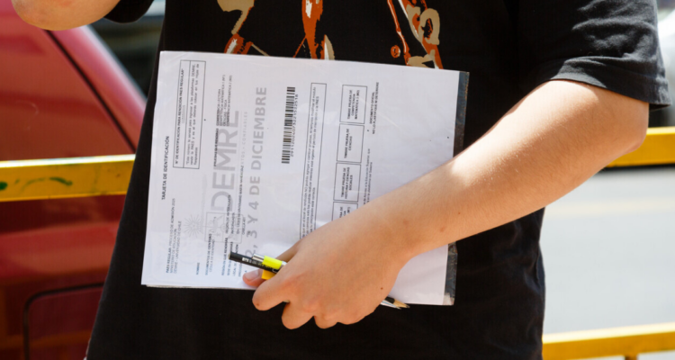 Seis jovenes del Sename se quedaron sin inscripción para la PAES: “un error que no debió ocurrir”