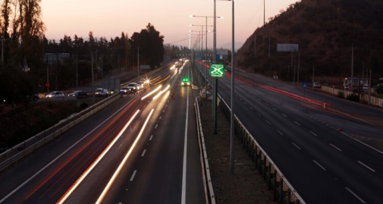 Peaje a luca y sistema 3×1: conoce las medidas en carreteras para salir de la RM este fin de año
