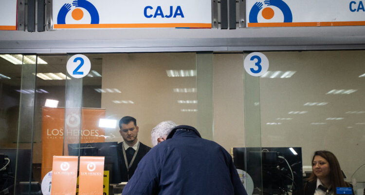 Aumento de la PGU a $250 mil logra aprobación “ad referendum” en Comisión del Senado