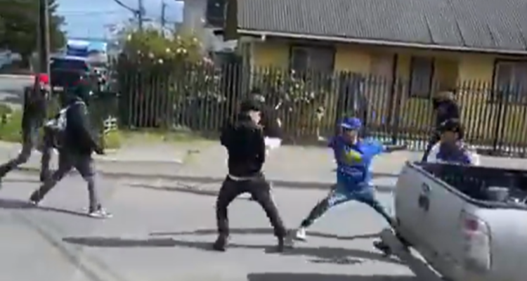 Escolares durante riña en Quellón