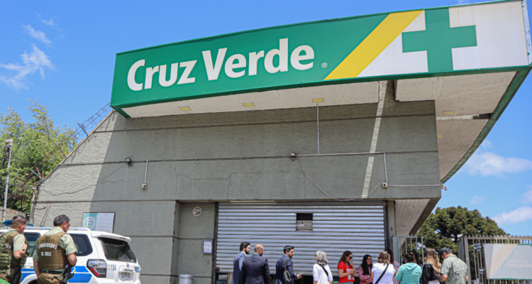 Robo a sucursal de farmacia Cruz Verde en Concepción