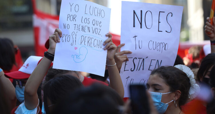Aborto: Los verdaderos hipócritas y opresores. Columna de Constanza Schneider Presidente de Siempre por la Vida