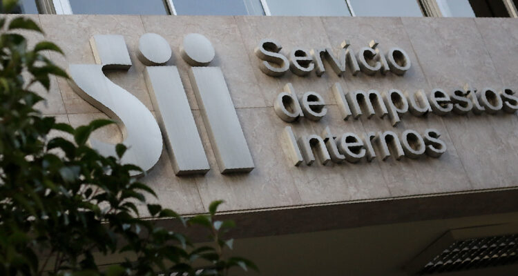 El SII arremete contra las “empresas de papel” y evita fraude de $440 mil millones por facturas falsas