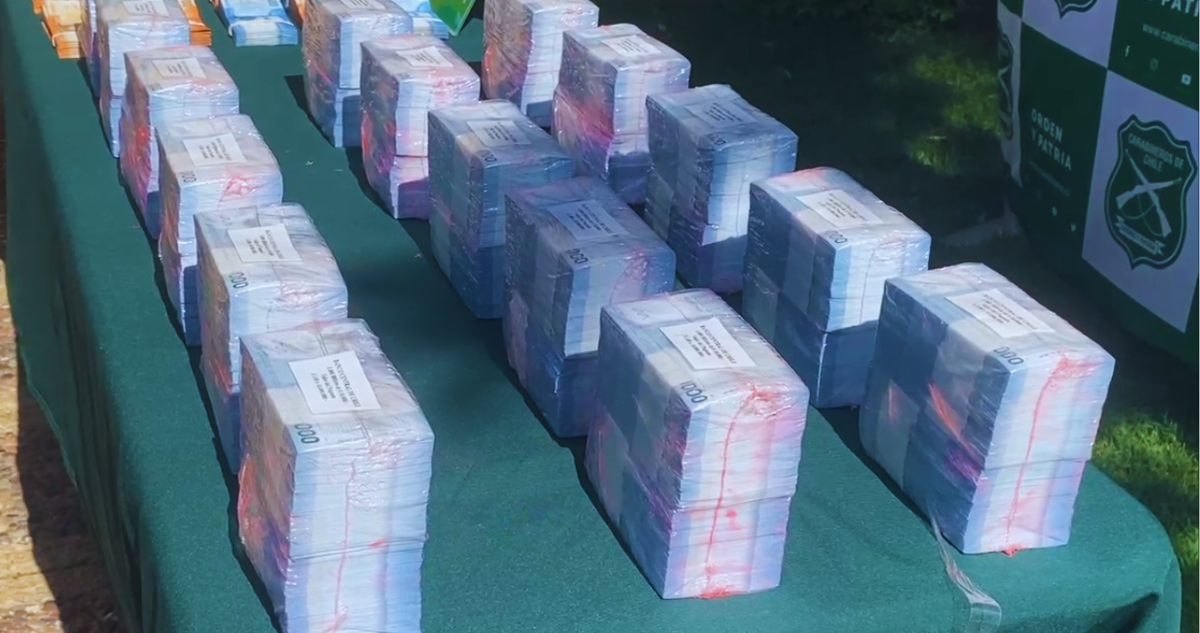Maletas halladas en El Quisco estarían vinculadas con robo a Brinks en O’Higgins: tenían $219 millones