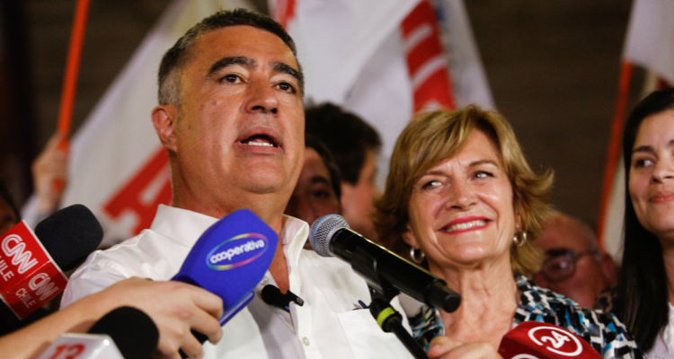 Desbordes defiende a Matthei por críticas de Larraín: “Si Piñera estuviera vivo estaría con ella”