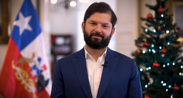 “Para todos este año ha tenido de luces y sombras”: El sentido mensaje navideño del Presidente Boric