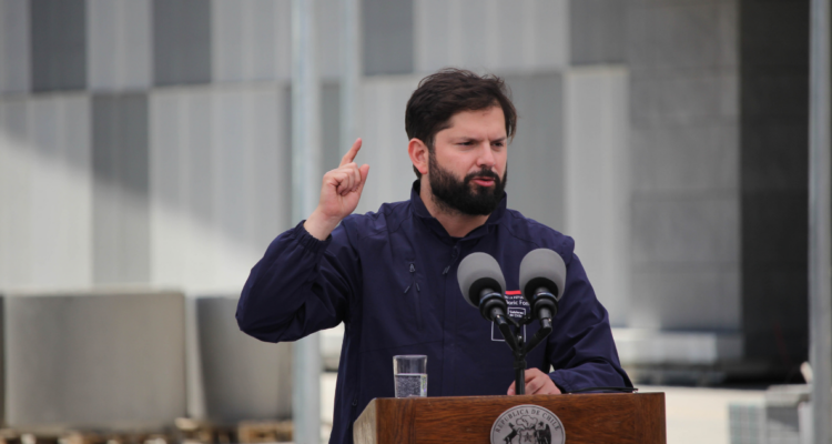 Diputados reaccionan ante crítica de Boric a su par nicaragüense: lo emplazan a reflexionar sobre Cuba