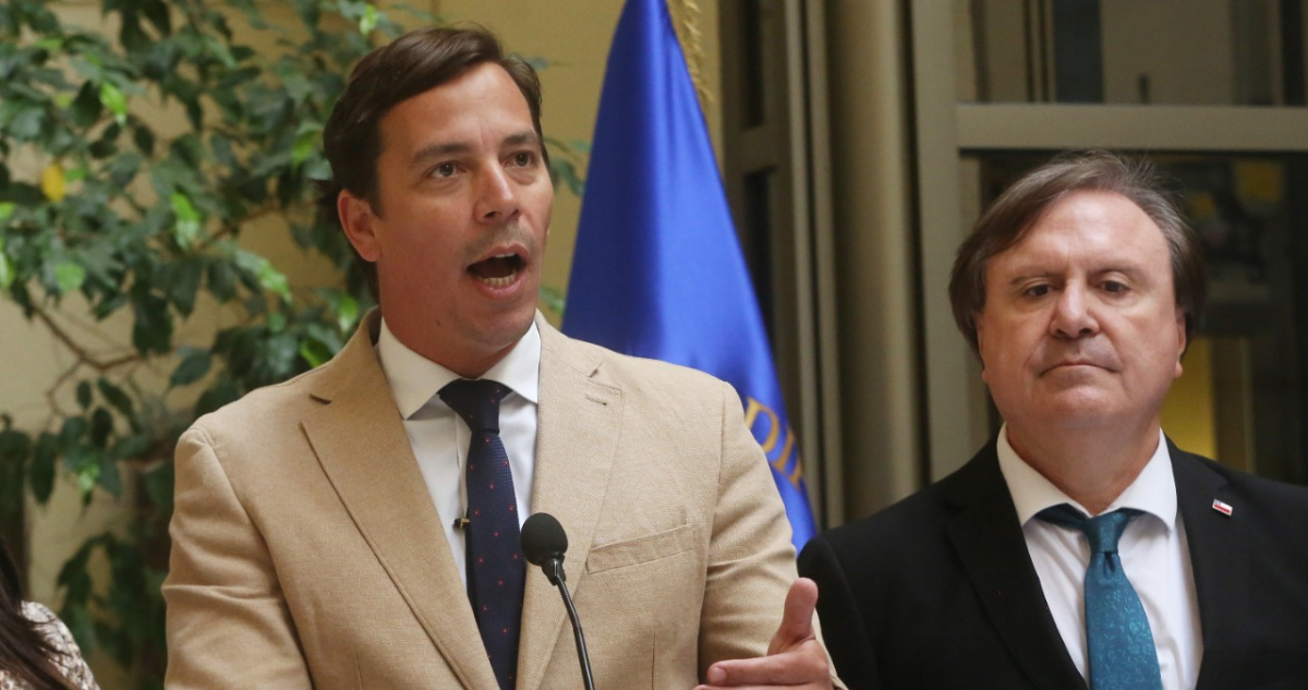 Diputados UDI critican sueldo de embajador de Chile en Venezuela: hace 4 meses está en nuestro país