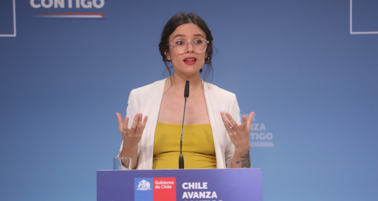 Ministra Vallejo defiende participación de Miguel Crispi en comisión especial por Caso Monsalve