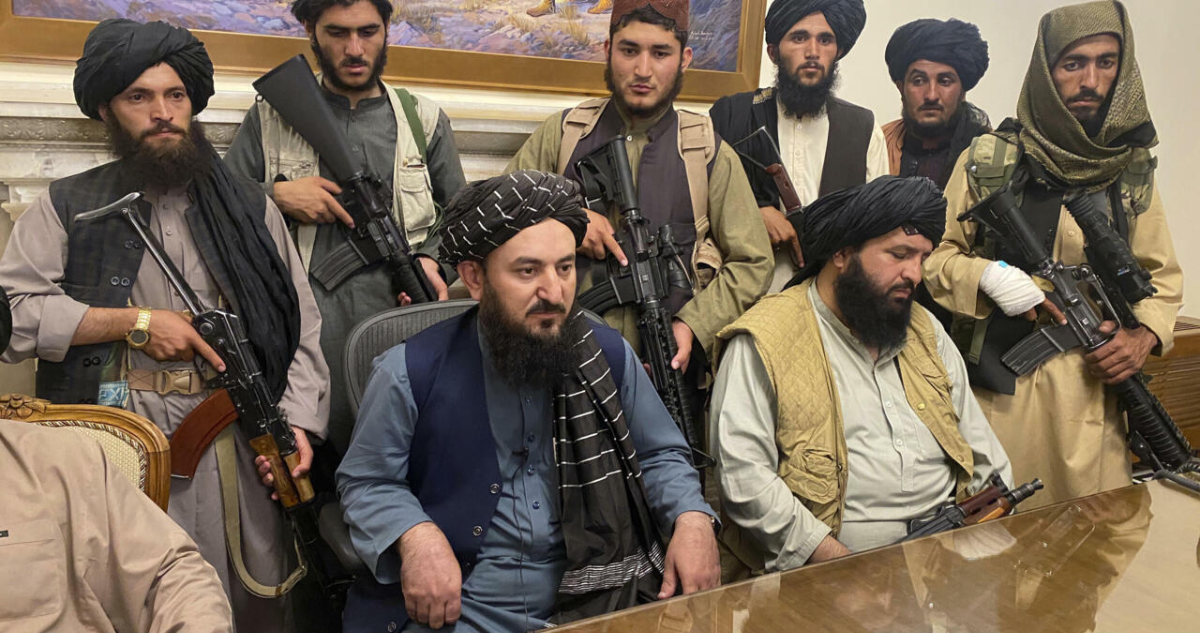 Talibanes felicitan a yihadistas sirios y esperan un gobierno alineado con los valores islámicos