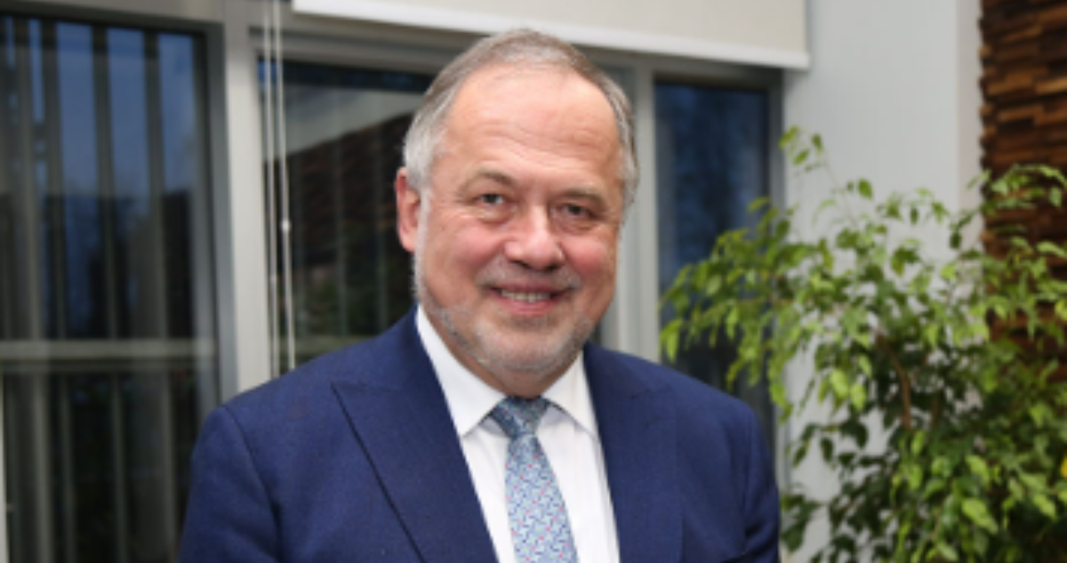 Eduardo Hebel ufro rector