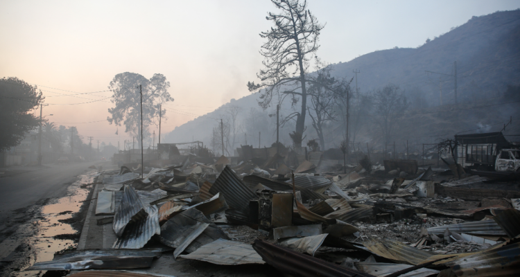 Sepultan a la última víctima identificada de megaincendio de Valparaíso