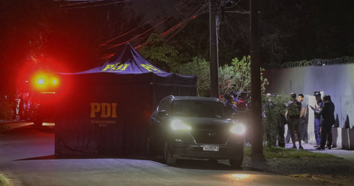 PDI trabajando en La Cisterna