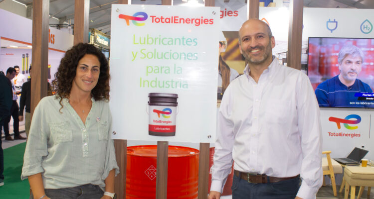 TotalEnergies presenta lubricantes biodegradables y a su nueva directora comercial en Expocorma 2024