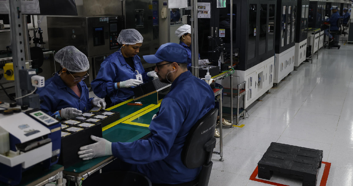 Tasa de desempleo en Brasil cae al 6,1% en noviembre y alcanza su menor nivel histórico