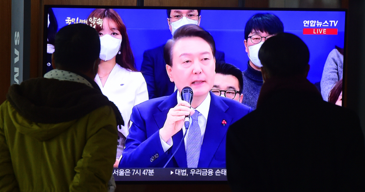 Tribunal de Seúl emite una orden de detención contra el destituido presidente surcoreano Yoon Suk Yeol