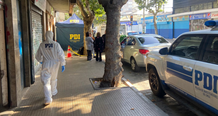 Hallan cuerpo sin vida en calle de Viña del Mar: PDI indaga causas del fallecimiento