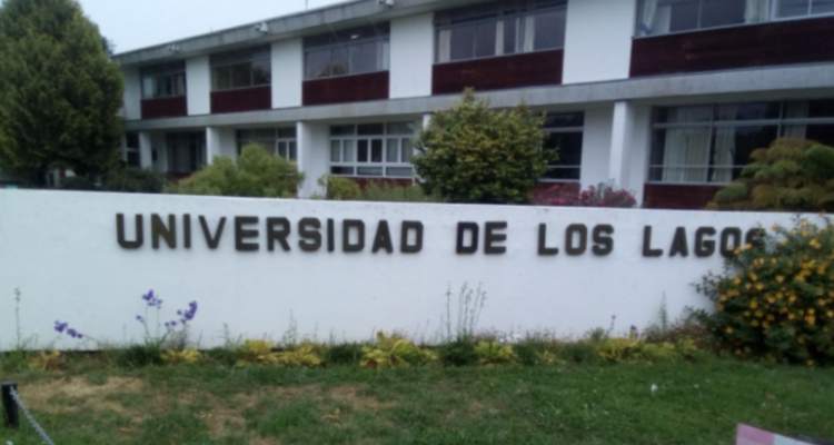 Frontis de Universidad de Los Lagos por opinión de experto ante turismo de compra