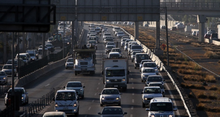 600 mil vehículos salieron de la RM durante celebración de Año Nuevo