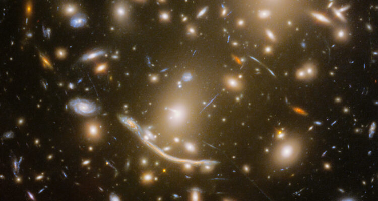 Abell 370 Arco del Dragón