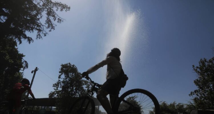 Declaran Alerta Amarilla en la RM por calor intenso: se esperan hasta 37° el fin de semana