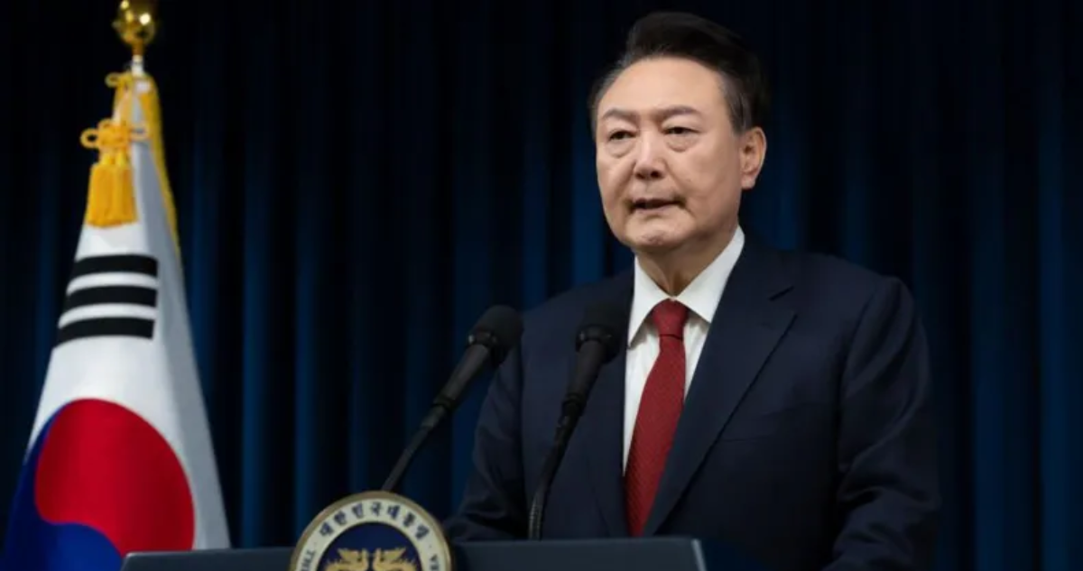Autoridades surcoreanas entran a residencia del presidente Yoon Suk-yeol para arrestarlo