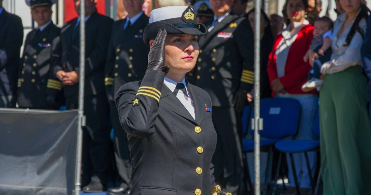 En Talcahuano asume por primera vez una mujer como capitán de puerto en la historia de la Armada