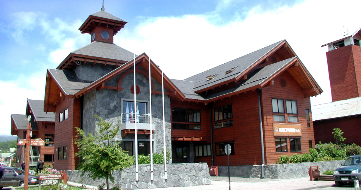 Concejales de Pucón critican designación de administrador municipal por mantener antecedentes penales