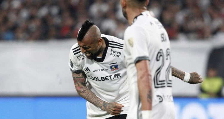 Arturo Vidal y Mauricio Isla en Colo Colo