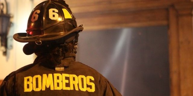 Incendio en terreno abandonado en Concepción afecta una vivienda: vecinos solicitan mayor seguridad