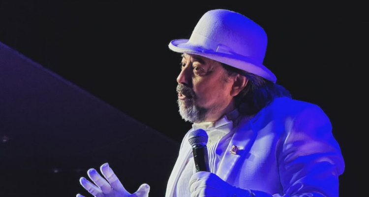 Bombo Fica en fotografía de show cargado en Instagram