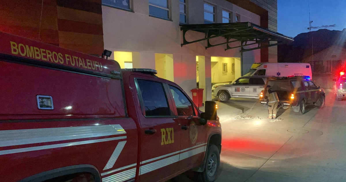 Vehículo de Bomberos ubicado frente a SML