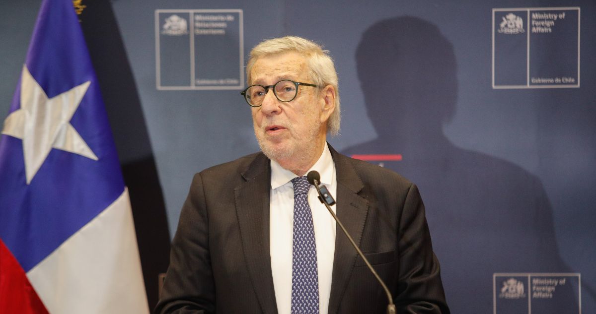 Gobierno destaca que Chile no tiene capacidad para recibir más migrantes