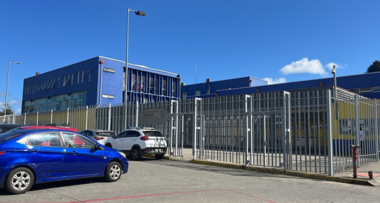 Frontis de la cárcel de Valdivia por intento de fuga de reo