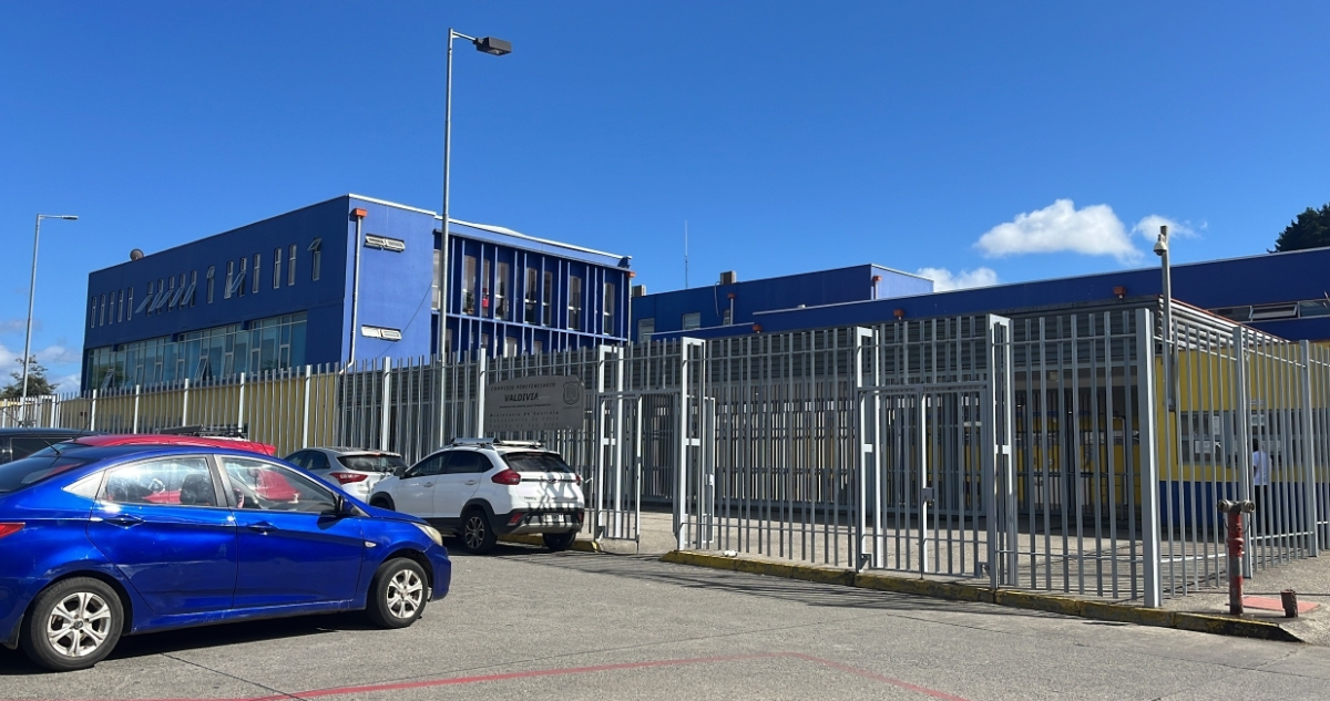 Frontis de la cárcel de Valdivia por intento de fuga de reo