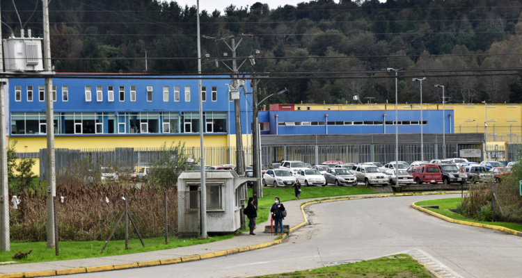 El 70% de presos en cárcel de Valdivia son de otras regiones: penal recibe a reos con peor conducta