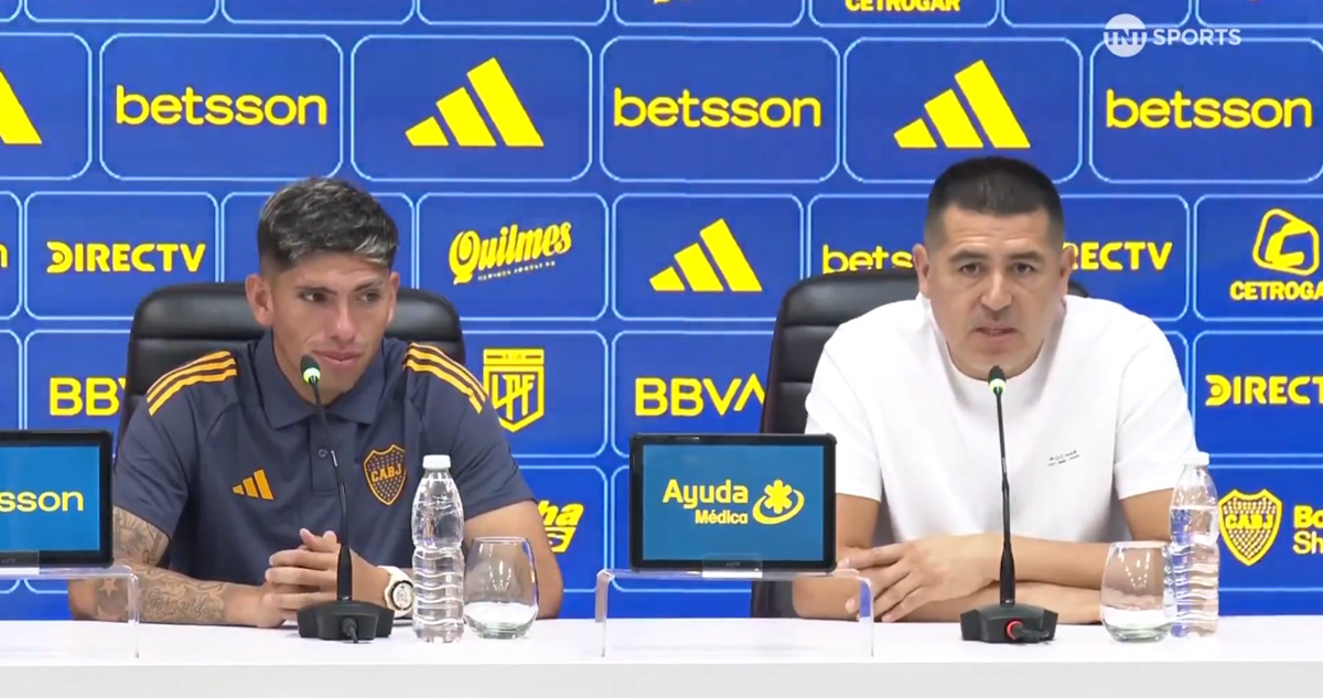 Carlos Palacios fue halagado por Juan Román Riquelme.