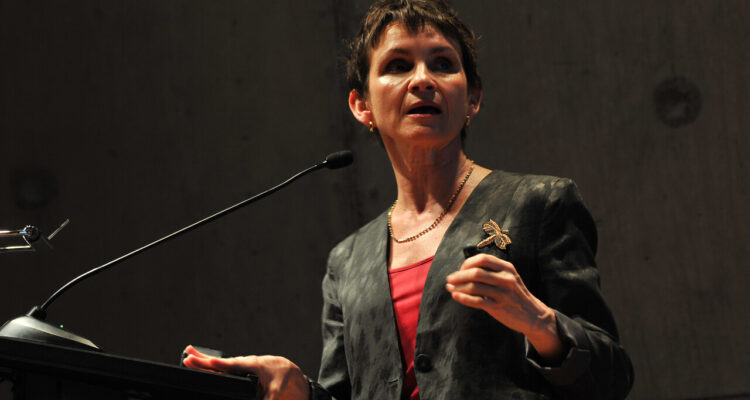 Parlamentarios de la zona norte critican a Tohá por crisis migratoria y exigen que “corte la chacota”