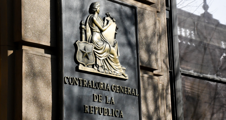 Frontis de Contraloría por irregularidades descartadas de la Conadi por compra de fundo El Nudo