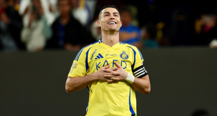 Cristiano Ronaldo renueva con el Al-Nassr.