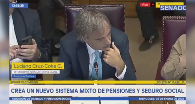Cruz-Coke en polémica al sugerir aplazar aumento de PGU tras elecciones: “Va a terminar politizado”